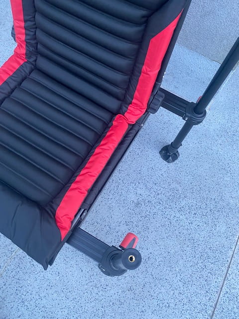 Fotel wędkarski Feeder GST PRO Red – Traper - obrazek 4