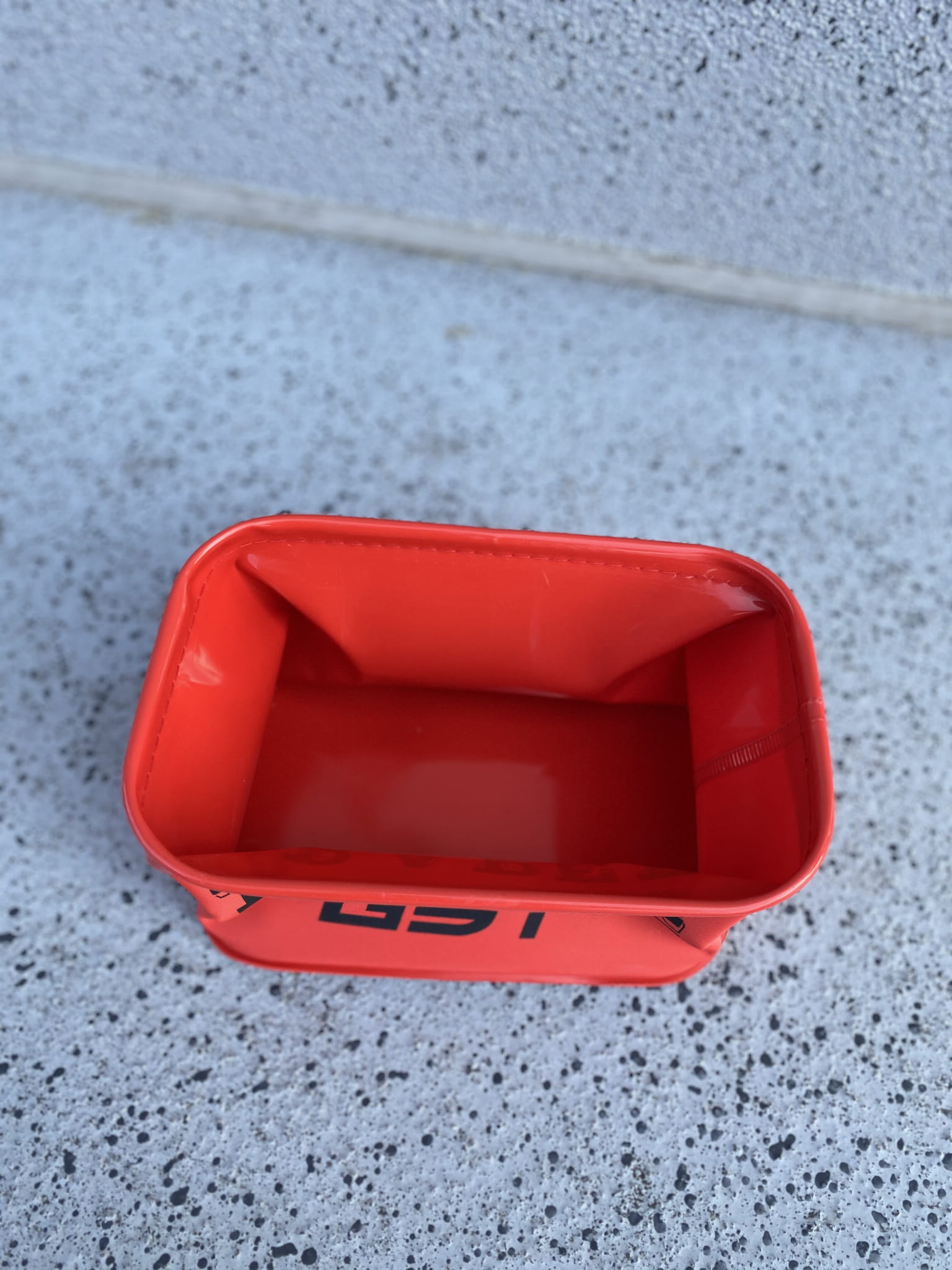 Pojemnik PCV Traper GST – czerwony 23×14×13 cm
