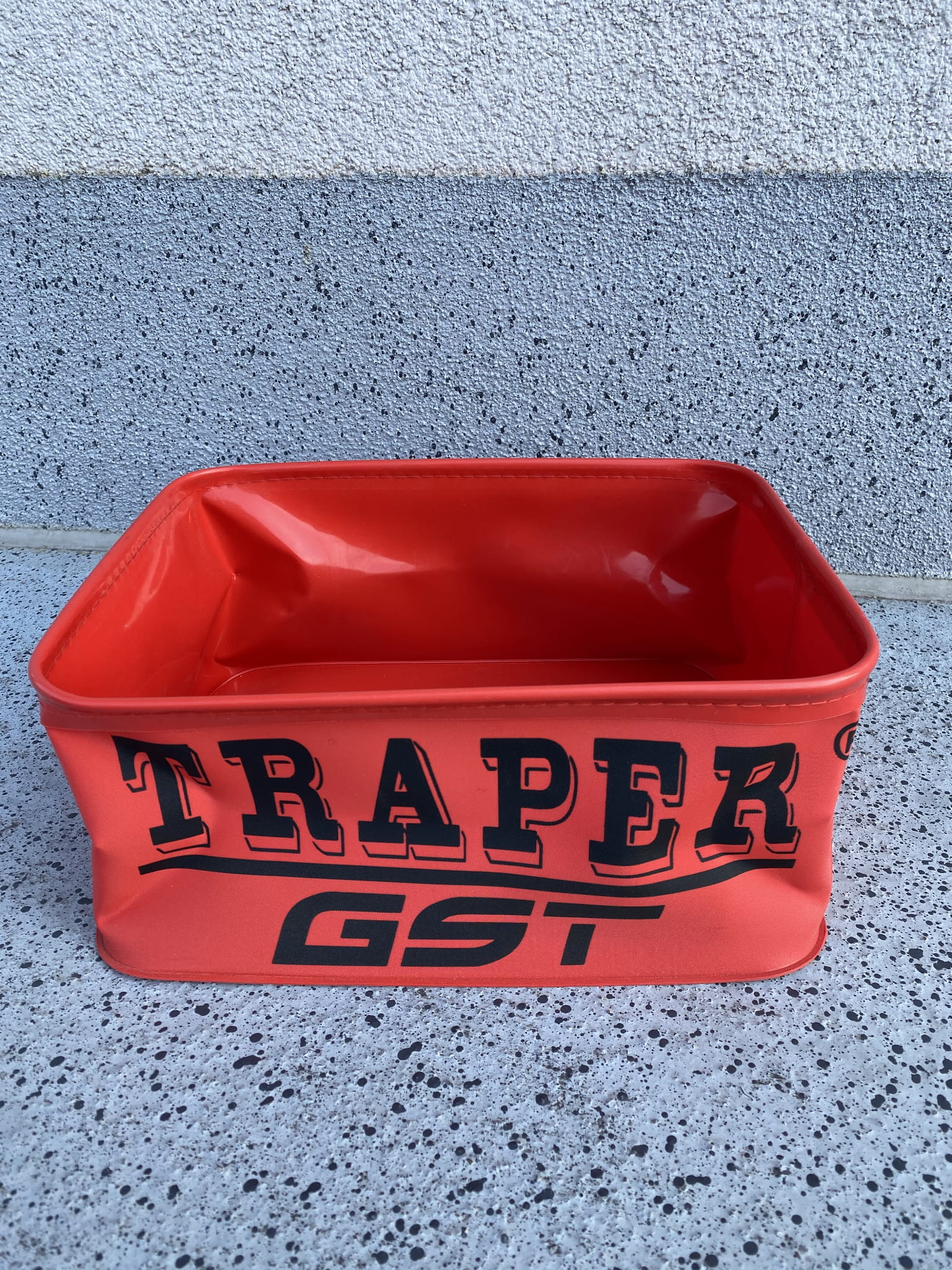 Pojemnik PCV Traper GST – czerwony 33×25×14 cm